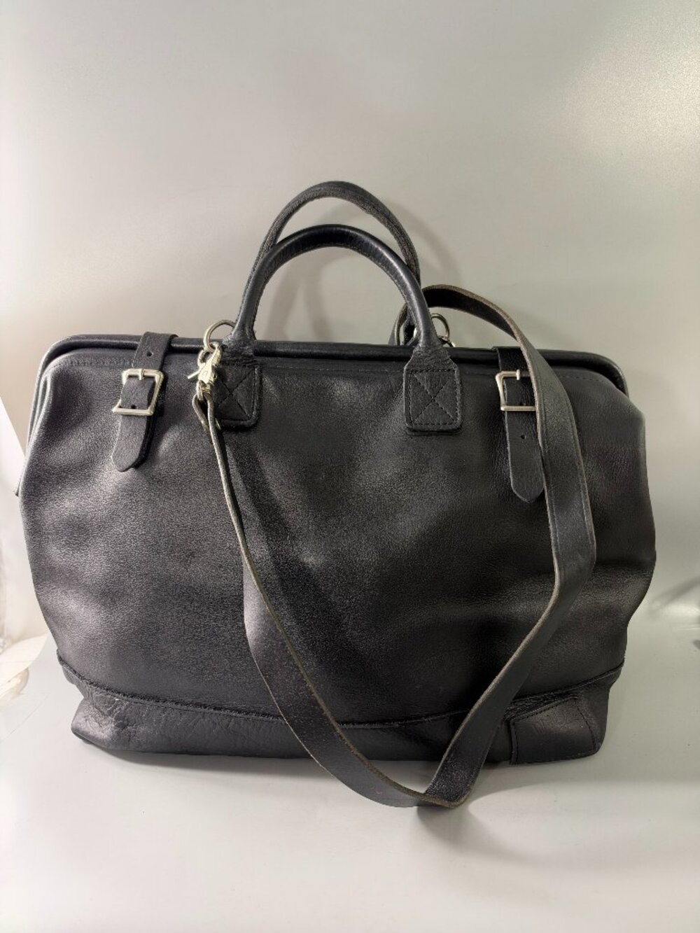 Authentic Will Leather Goods Black Leather Zipper Frame Carryall Bag